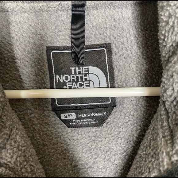The North Face: Men’s Jacket - Picture 3 of 4